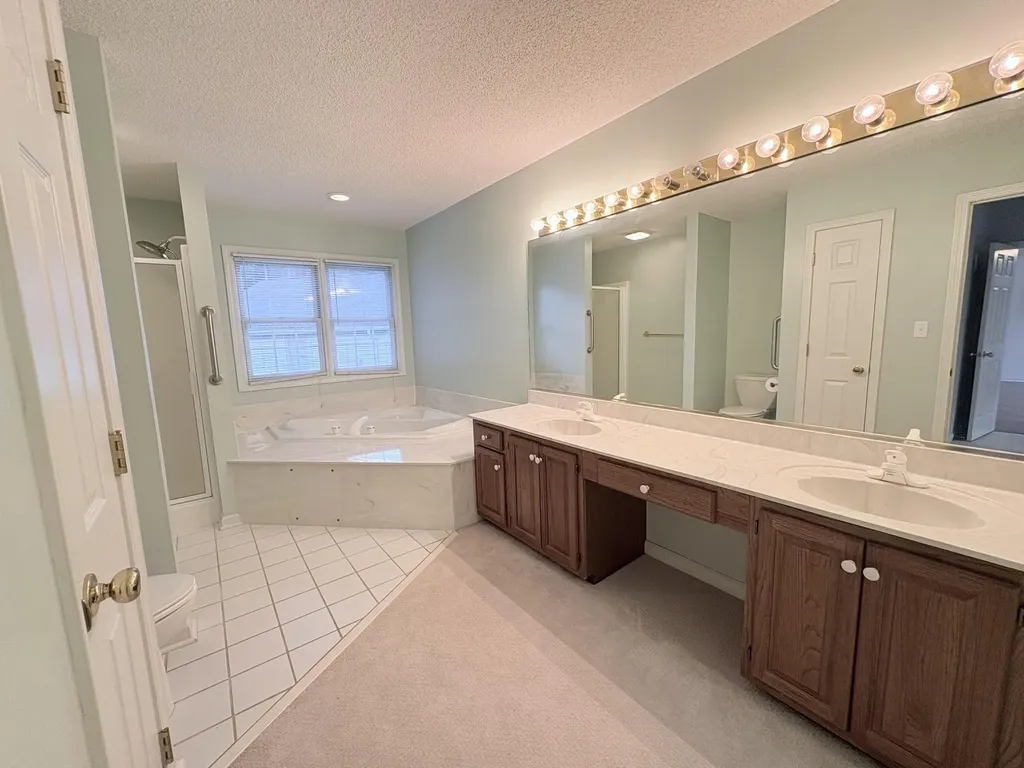 1115 Lakeview Drive Paducah KY 42003
