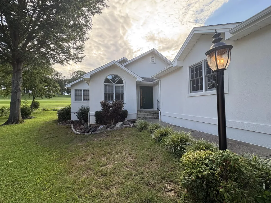 1115 Lakeview Drive Paducah KY 42003