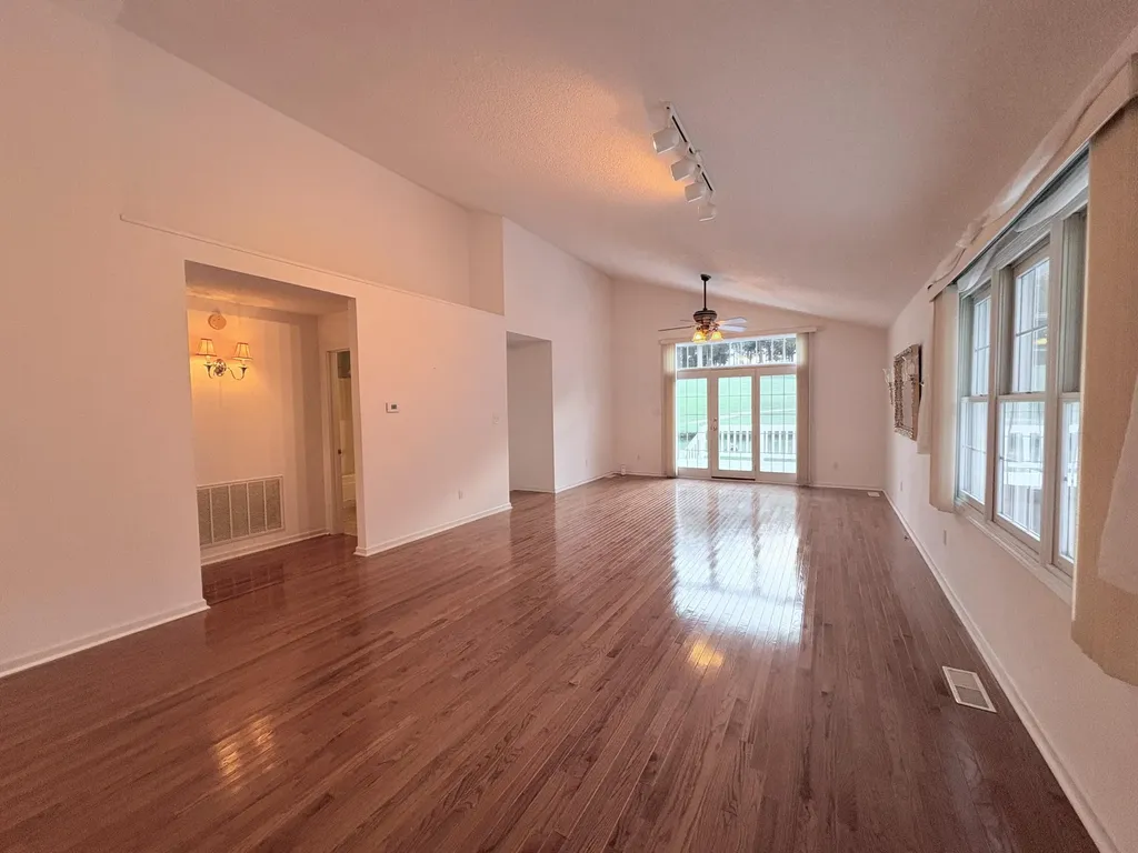 1115 Lakeview Drive Paducah KY 42003