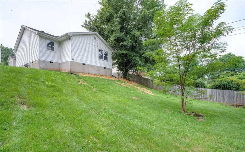 230 Donalynn Drive Frankfort KY 40601
