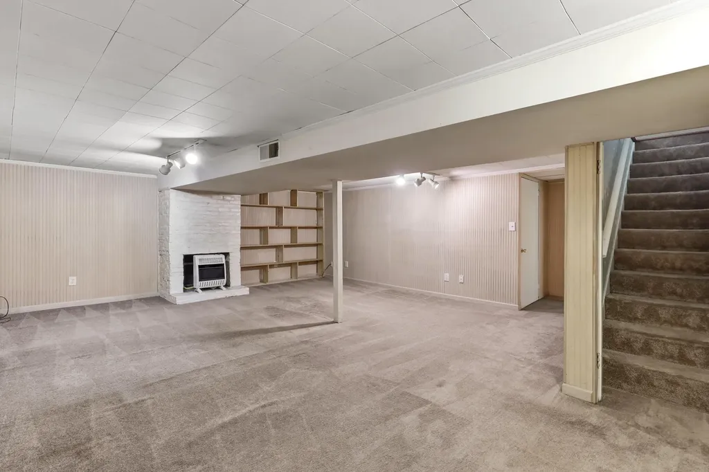 1736 Gleneagles Drive Lexington KY 40505