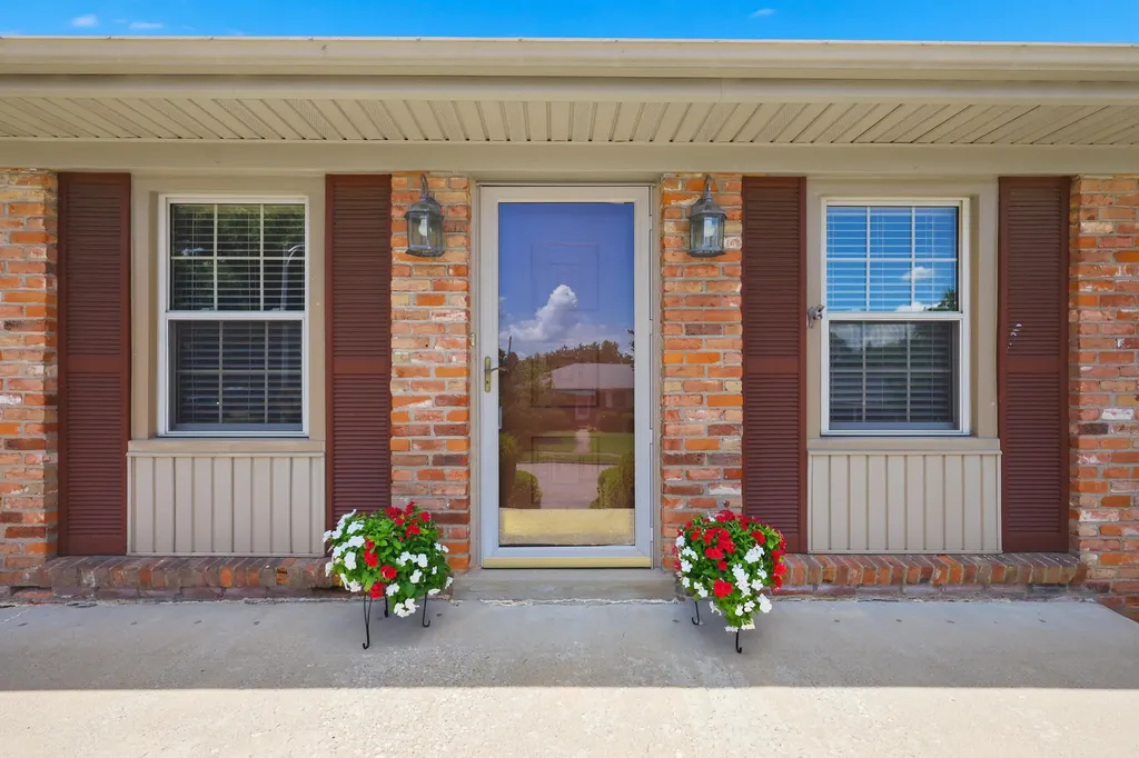 1736 Gleneagles Drive Lexington KY 40505
