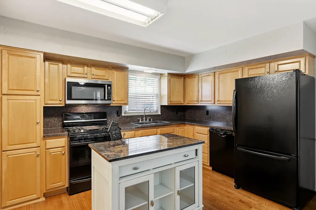 1736 Gleneagles Drive Lexington KY 40505