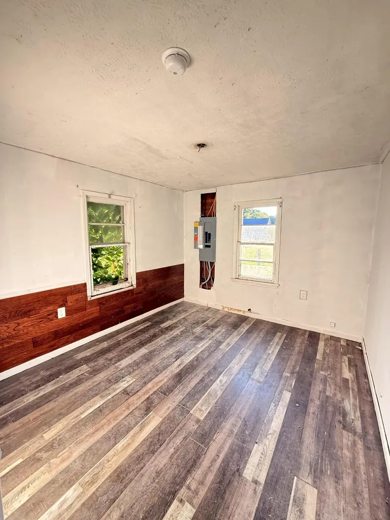 1481 Maxey Valley Road Hustonville KY 40437