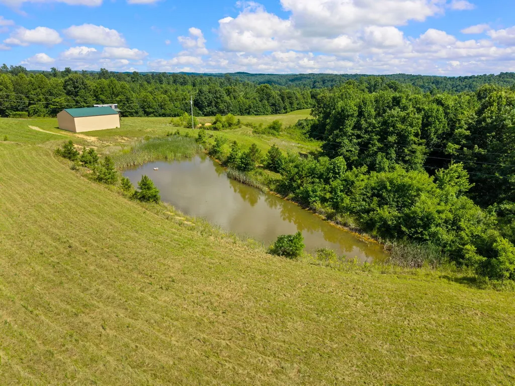 126 Lazy L Retreat Drive South Shore KY 41175