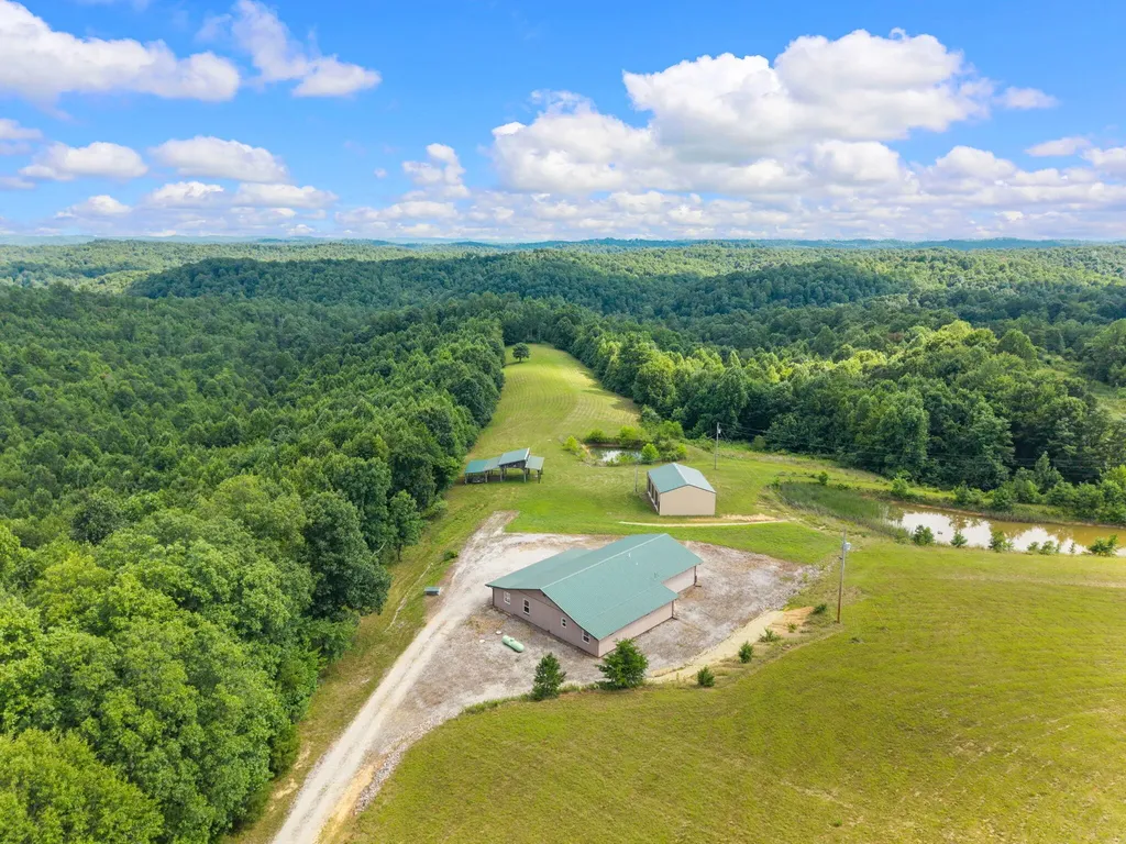 126 Lazy L Retreat Drive South Shore KY 41175
