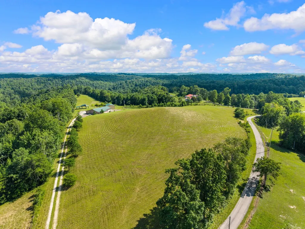 126 Lazy L Retreat Drive South Shore KY 41175