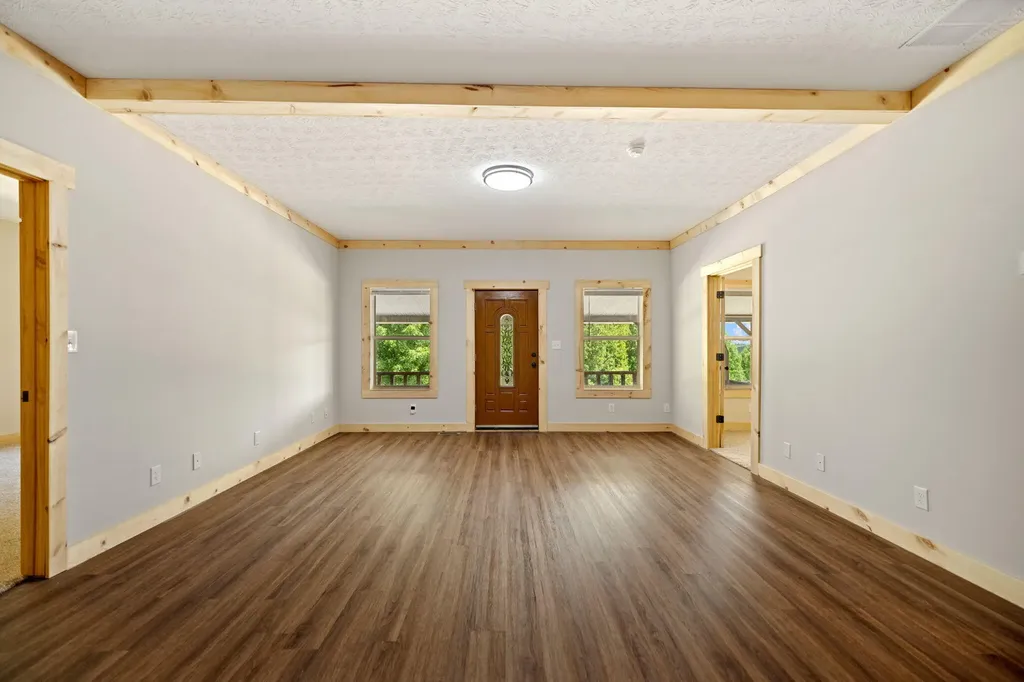 126 Lazy L Retreat Drive South Shore KY 41175
