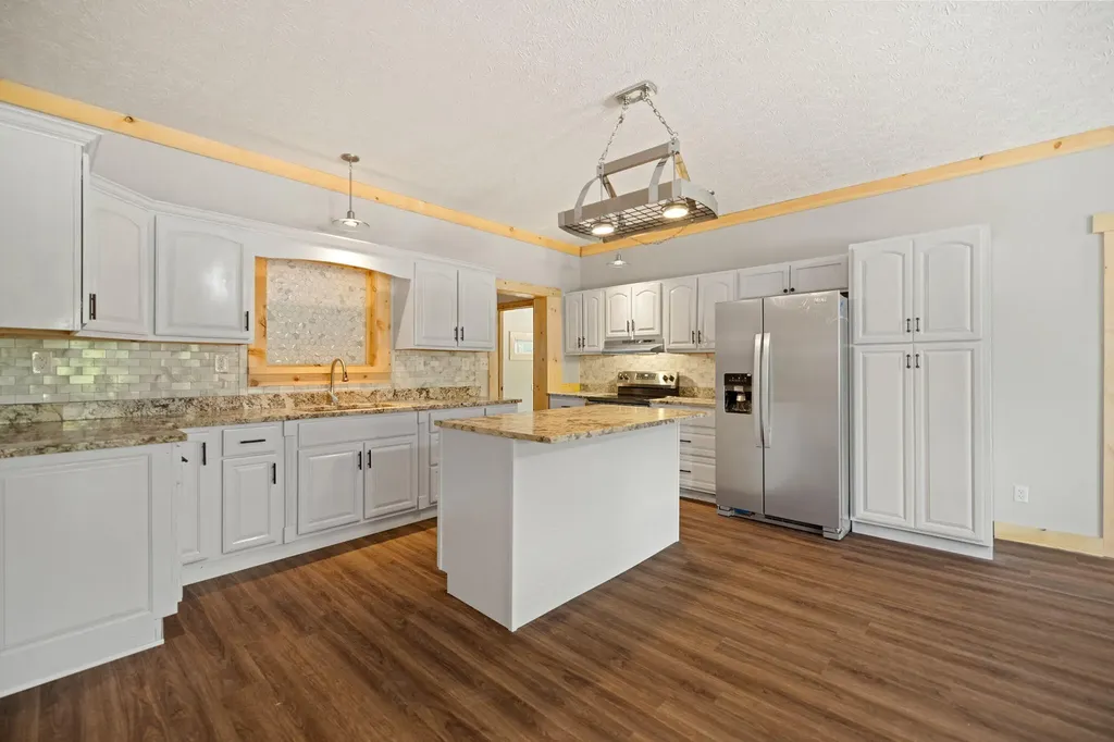 126 Lazy L Retreat Drive South Shore KY 41175