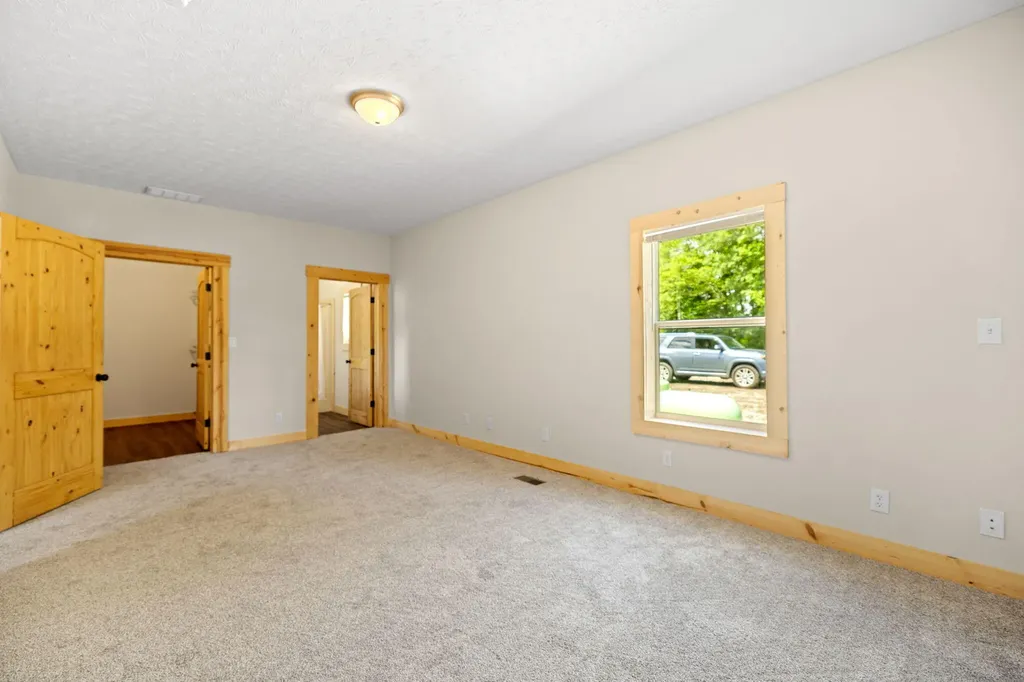 126 Lazy L Retreat Drive South Shore KY 41175