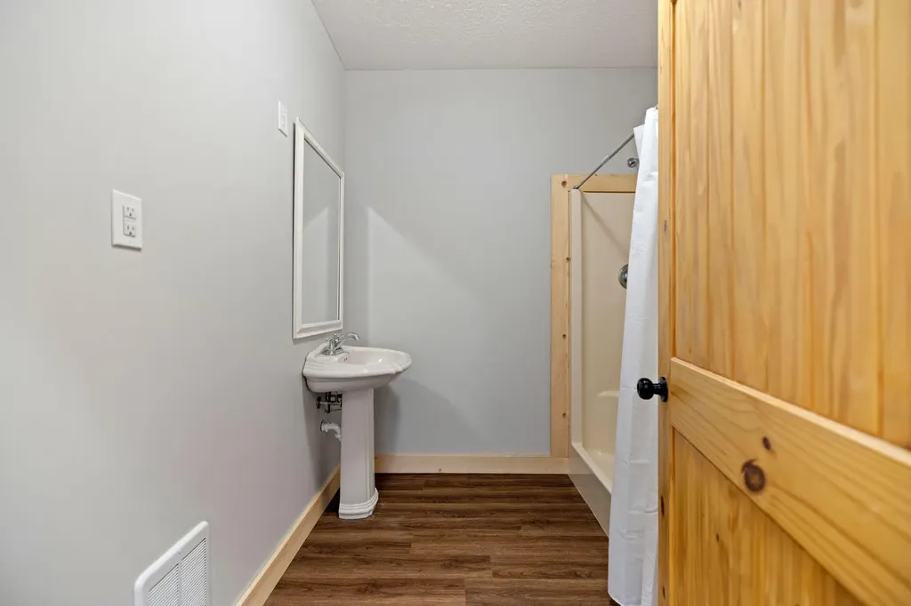 126 Lazy L Retreat Drive South Shore KY 41175