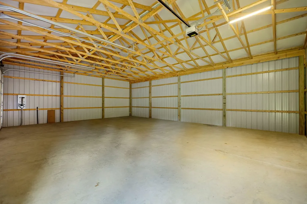 126 Lazy L Retreat Drive South Shore KY 41175