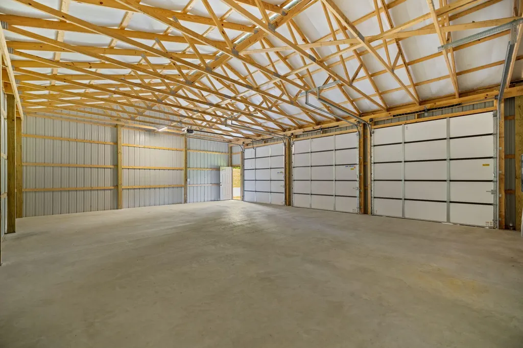 126 Lazy L Retreat Drive South Shore KY 41175