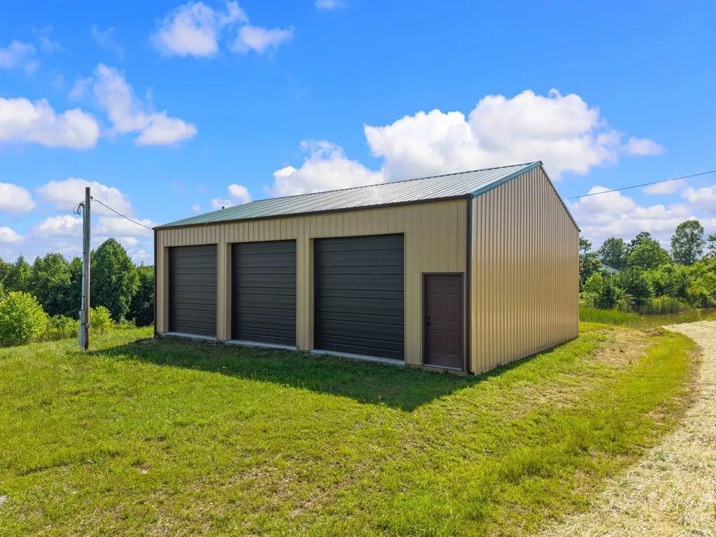 126 Lazy L Retreat Drive South Shore KY 41175
