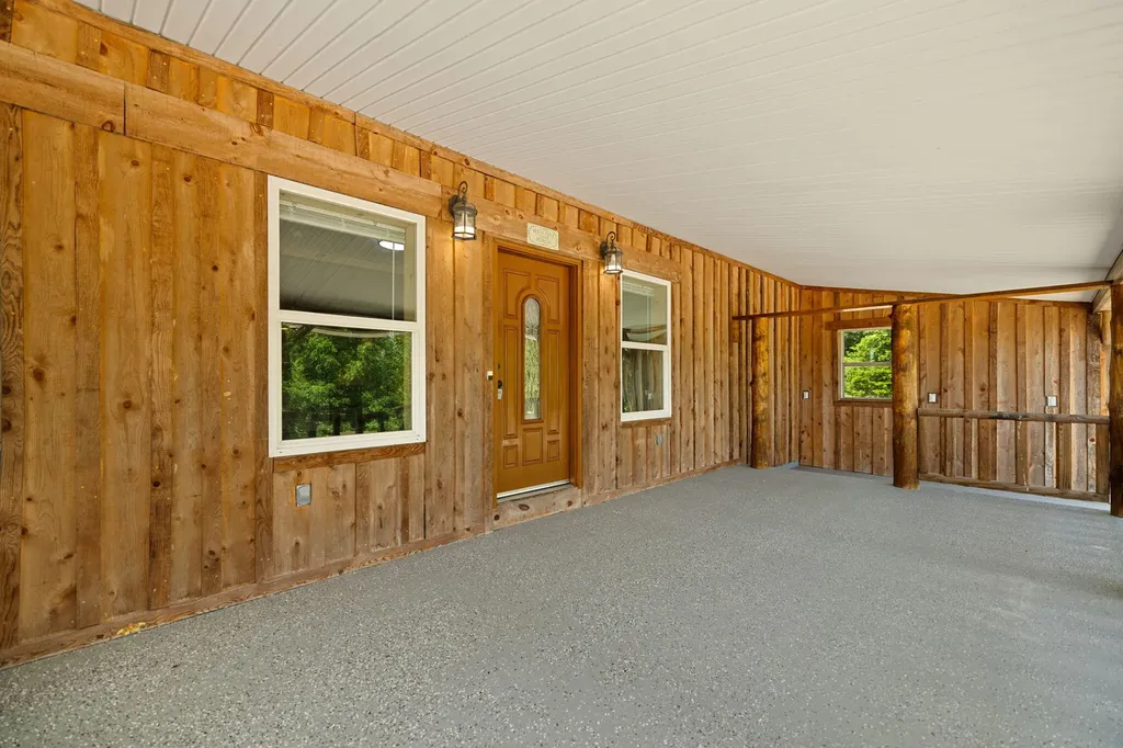 126 Lazy L Retreat Drive South Shore KY 41175