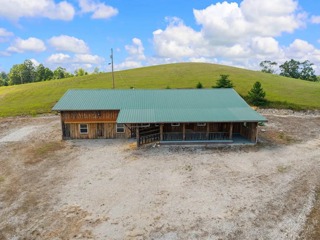 126 Lazy L Retreat Drive South Shore KY 41175