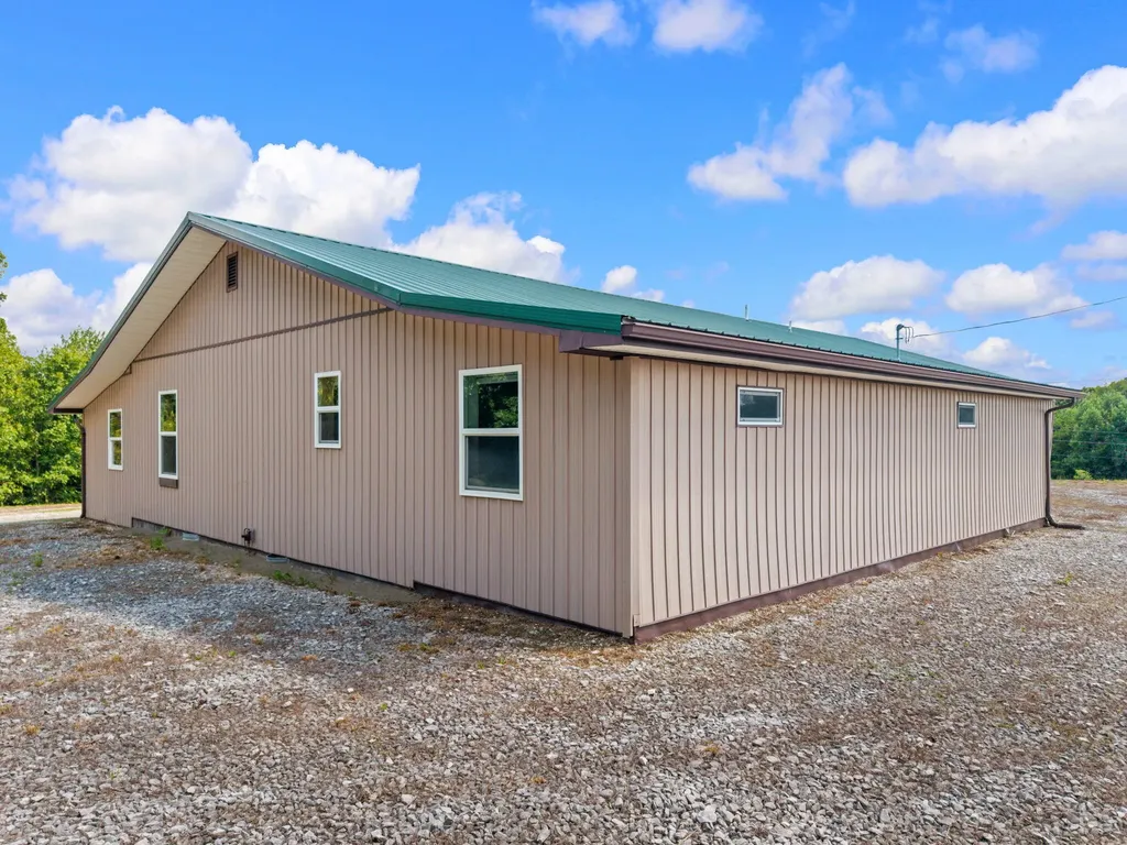 126 Lazy L Retreat Drive South Shore KY 41175