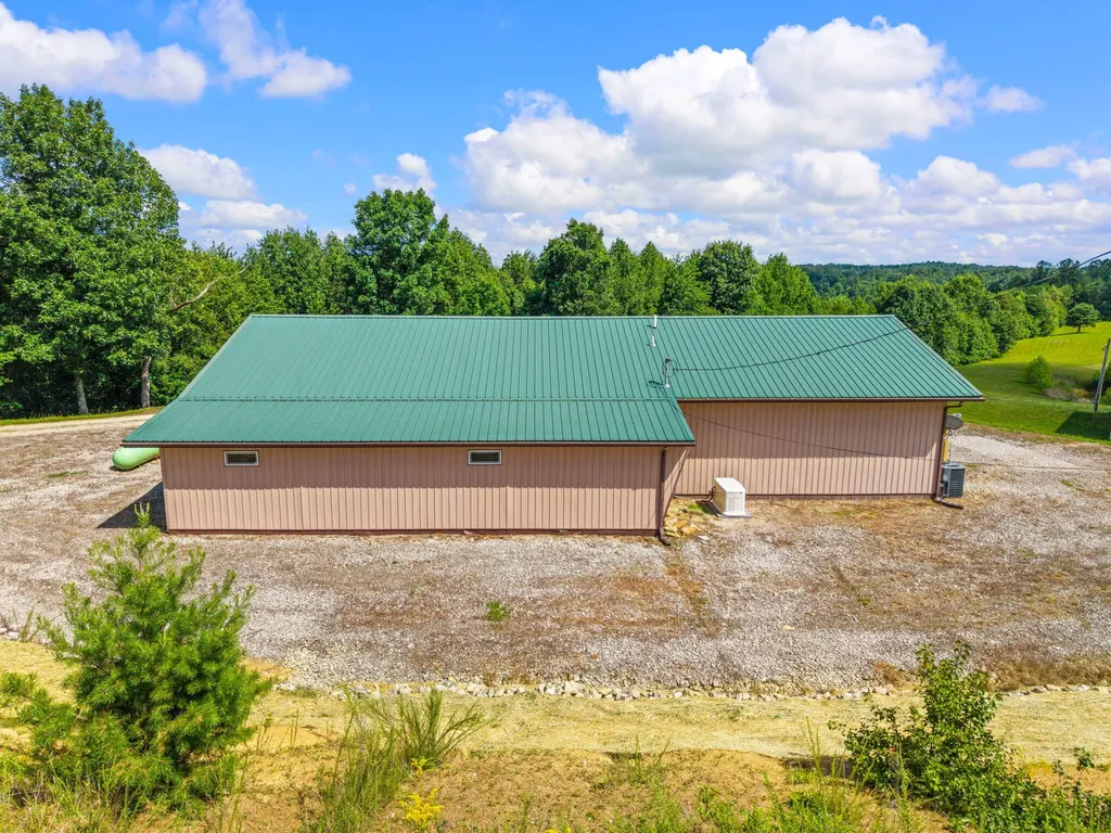 126 Lazy L Retreat Drive South Shore KY 41175