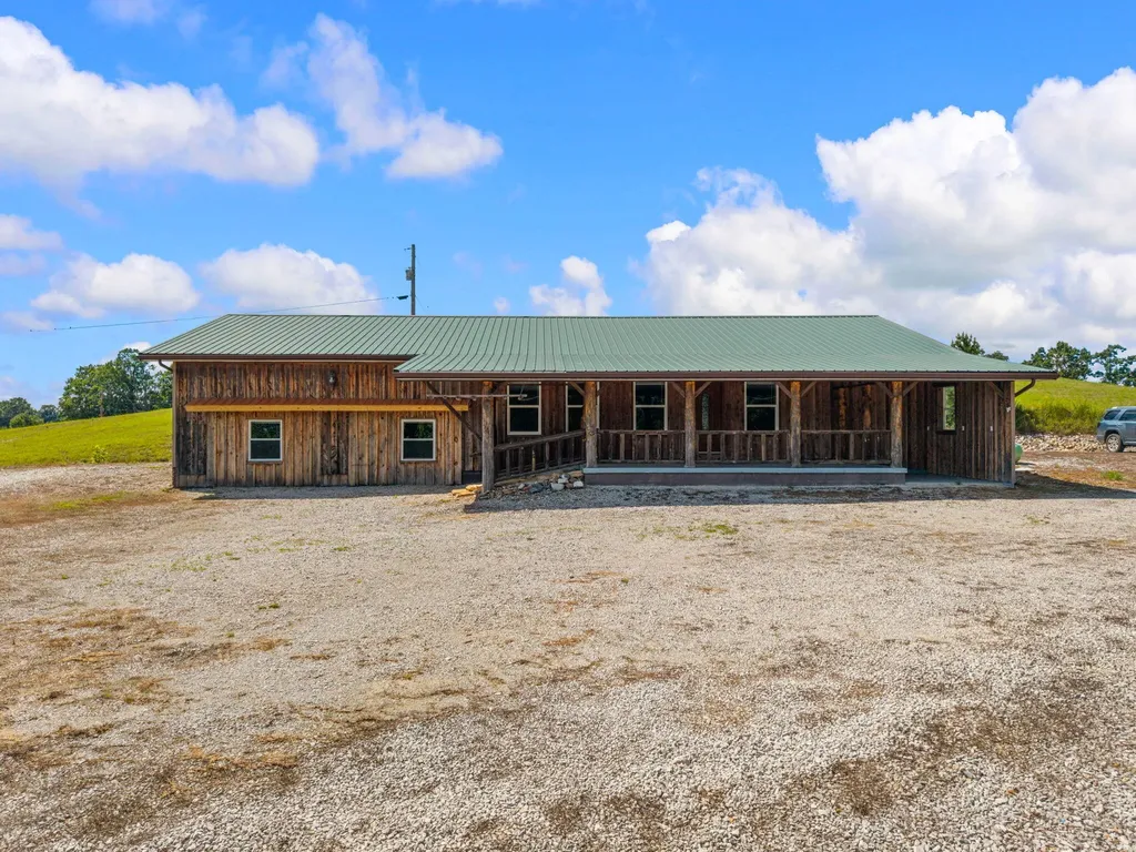 126 Lazy L Retreat Drive South Shore KY 41175
