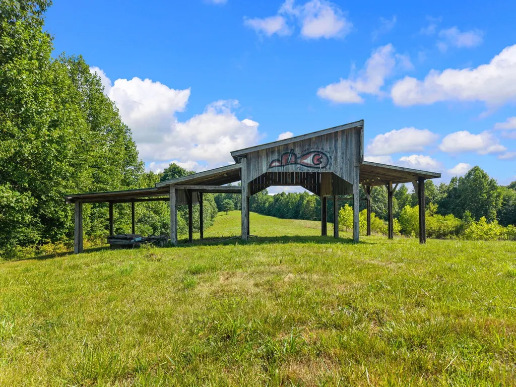126 Lazy L Retreat Drive South Shore KY 41175