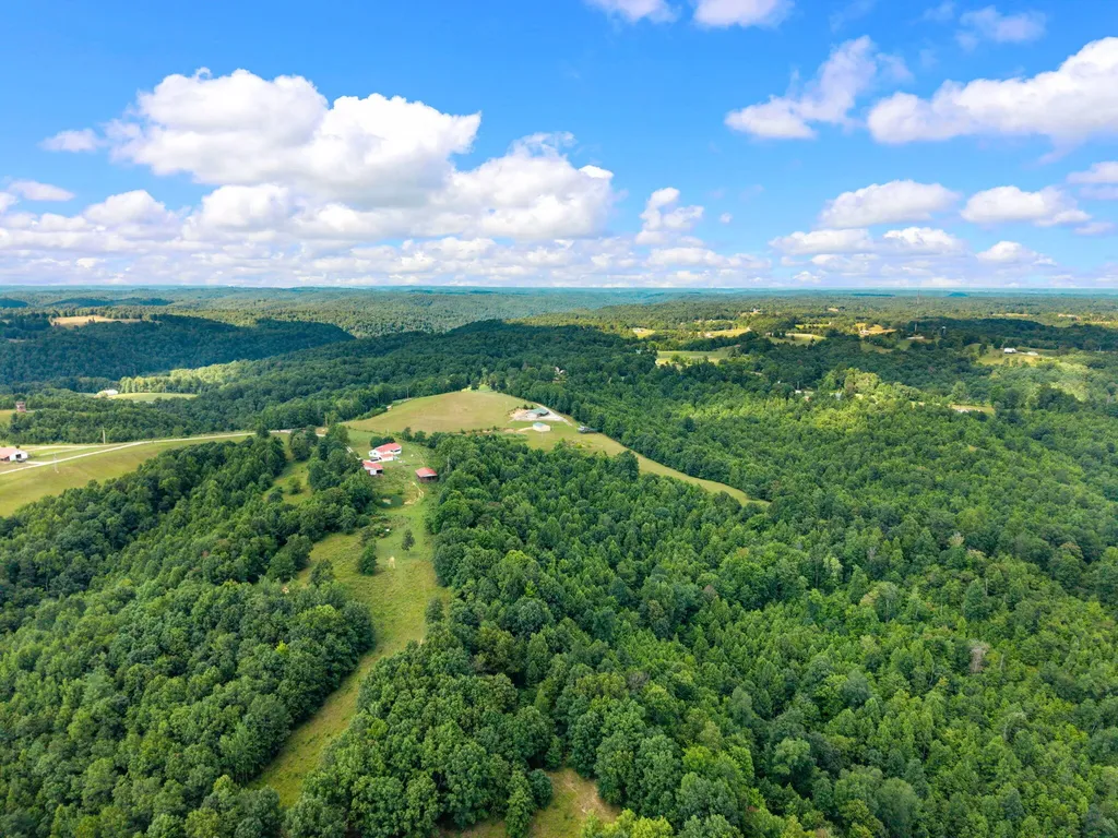 126 Lazy L Retreat Drive South Shore KY 41175