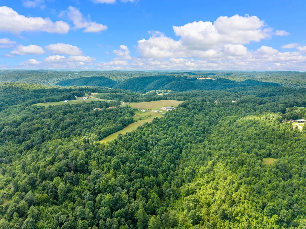 126 Lazy L Retreat Drive South Shore KY 41175