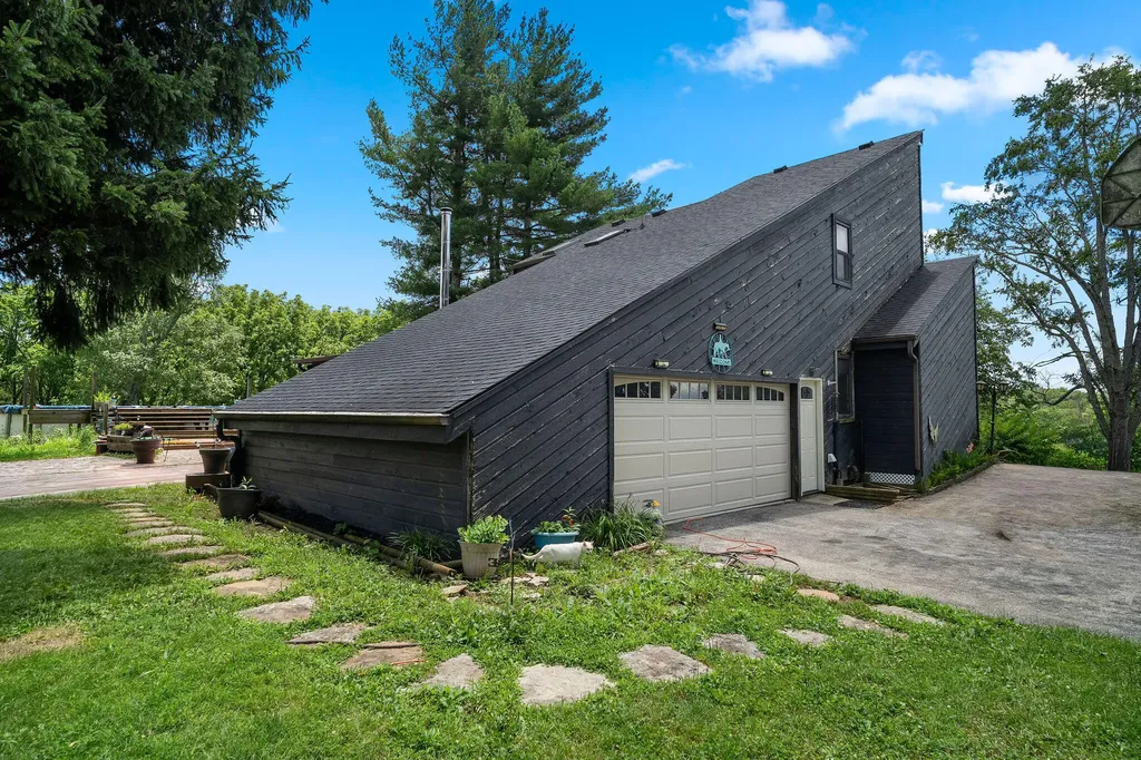 1024 Flanagan Station Road Winchester KY 40391