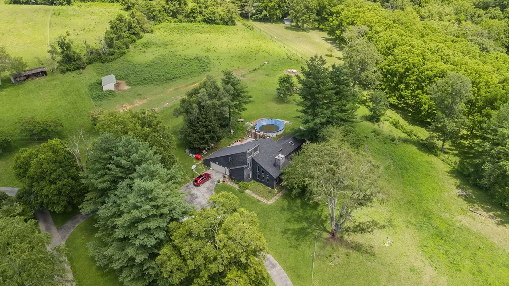1024 Flanagan Station Road Winchester KY 40391
