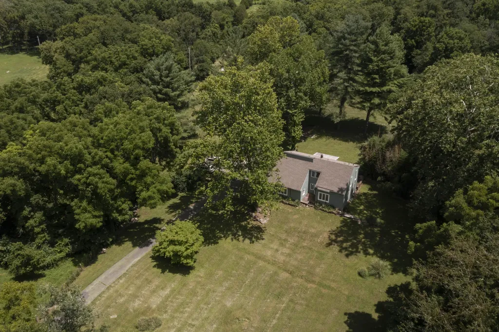 2175 Mcgee 1 Lane Nicholasville KY 40356