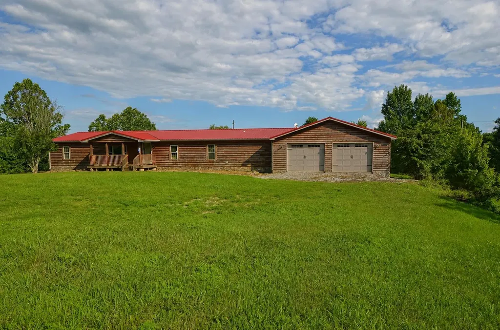 130 Manns Road Harrodsburg KY 40330
