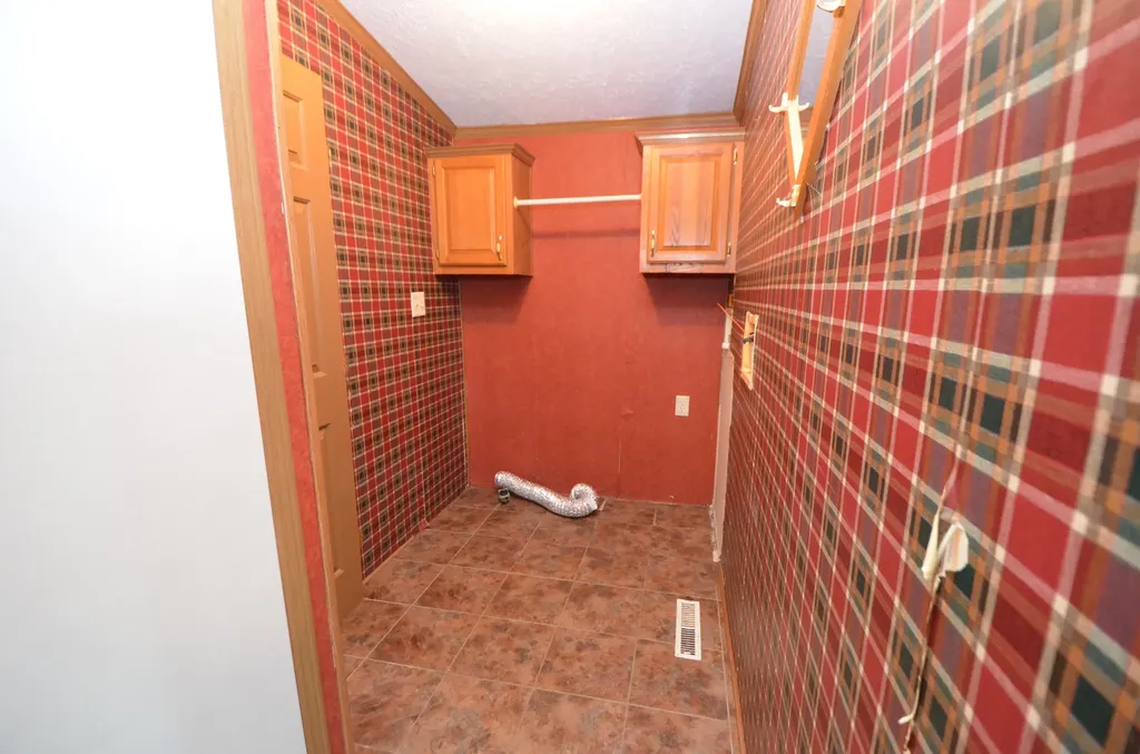 130 Manns Road Harrodsburg KY 40330