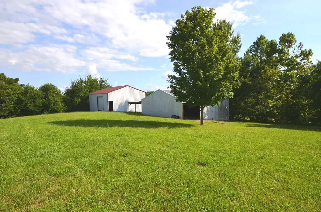 130 Manns Road Harrodsburg KY 40330