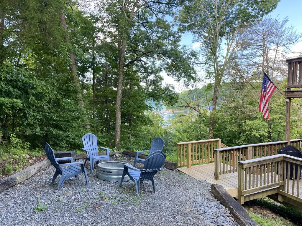 1023 Harbor Springs Road Jamestown KY 42629