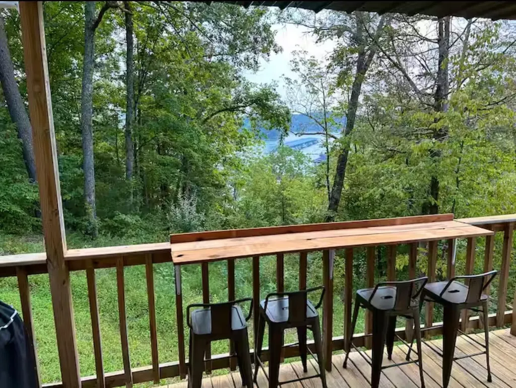1023 Harbor Springs Road Jamestown KY 42629
