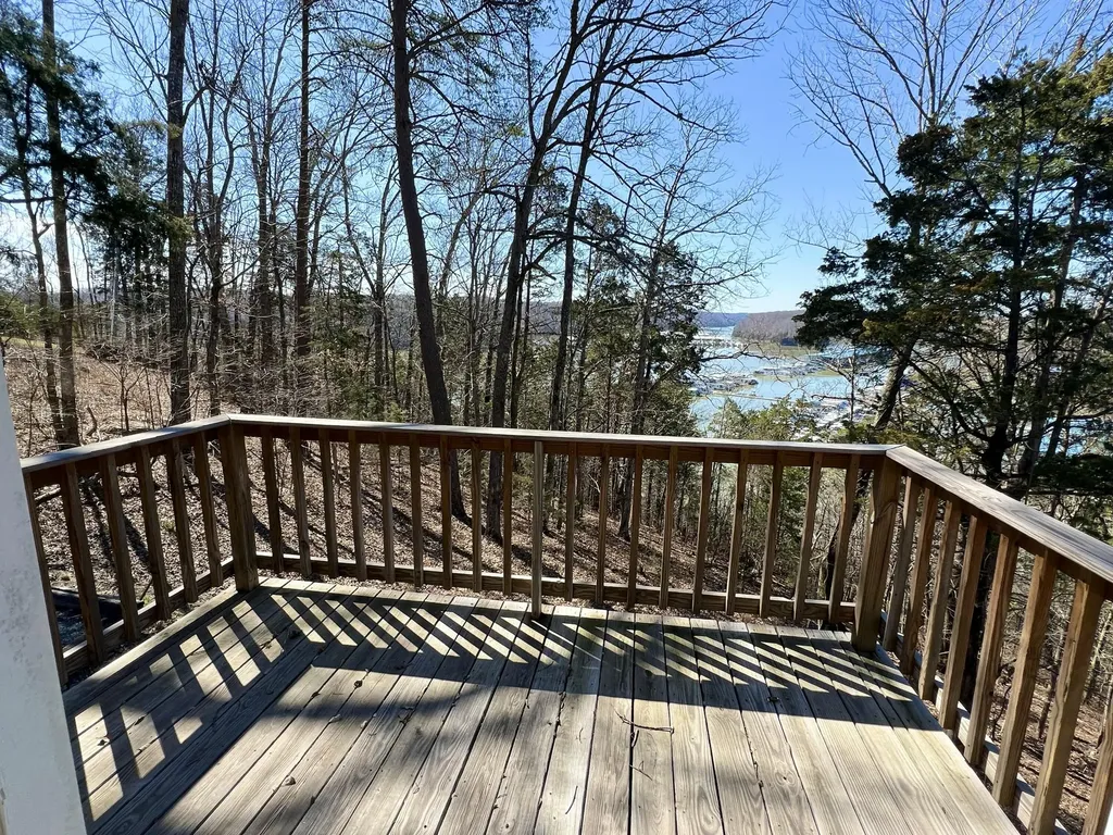 1023 Harbor Springs Road Jamestown KY 42629