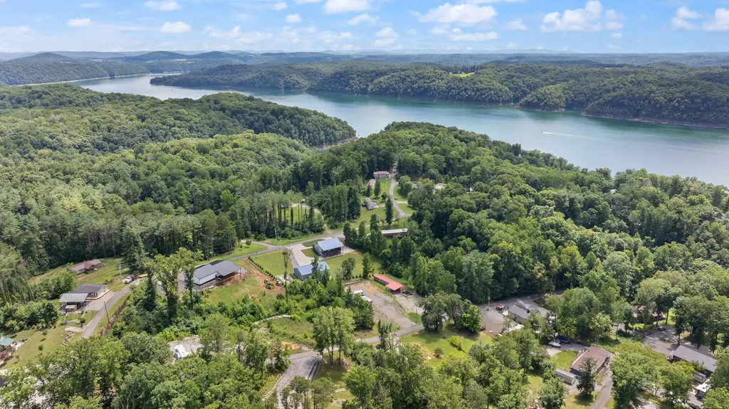 121 Shinbone Drive Monticello KY 42633