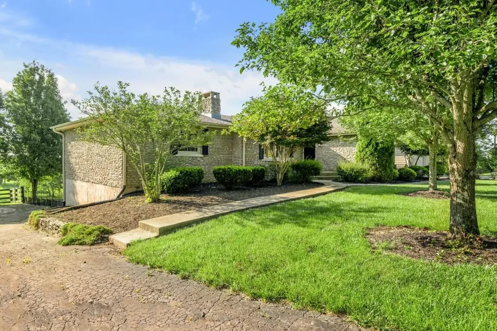 1441 Newman Road Lexington KY 40515
