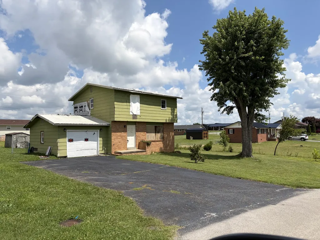 176 Meadowlane Road London KY 40744