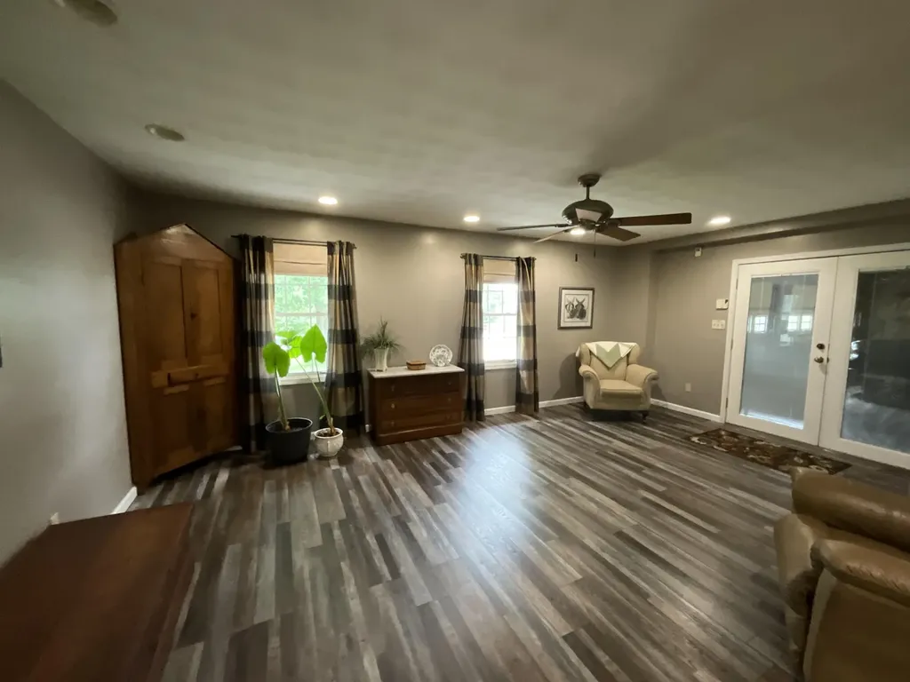 43 Collie Lane Eubank KY 42567