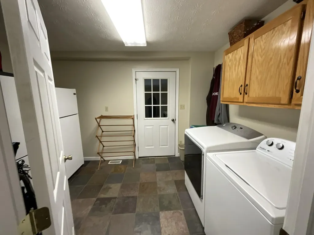 43 Collie Lane Eubank KY 42567