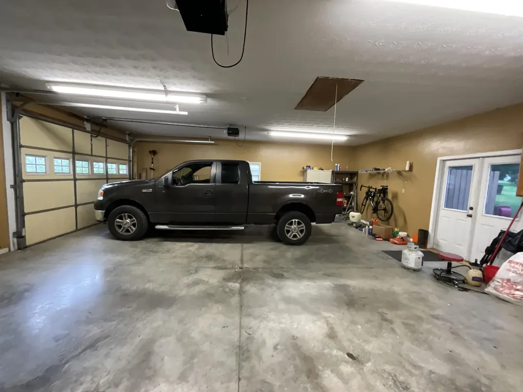43 Collie Lane Eubank KY 42567