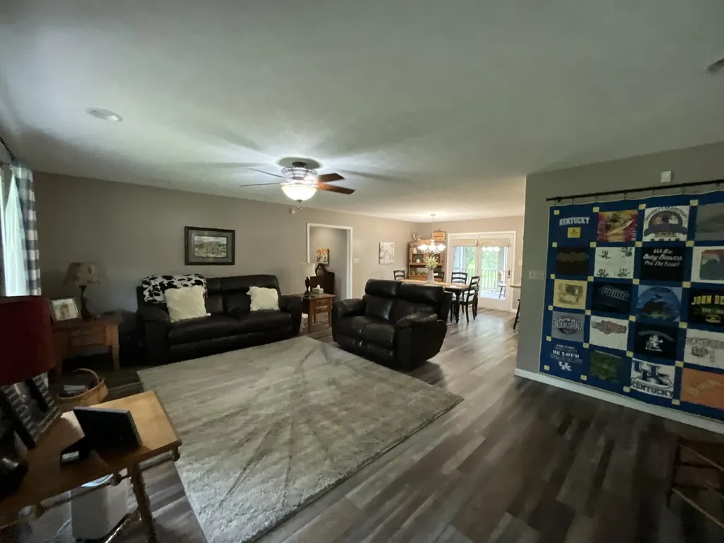 43 Collie Lane Eubank KY 42567