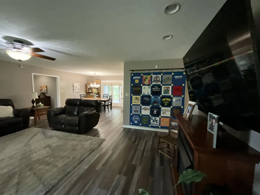 43 Collie Lane Eubank KY 42567