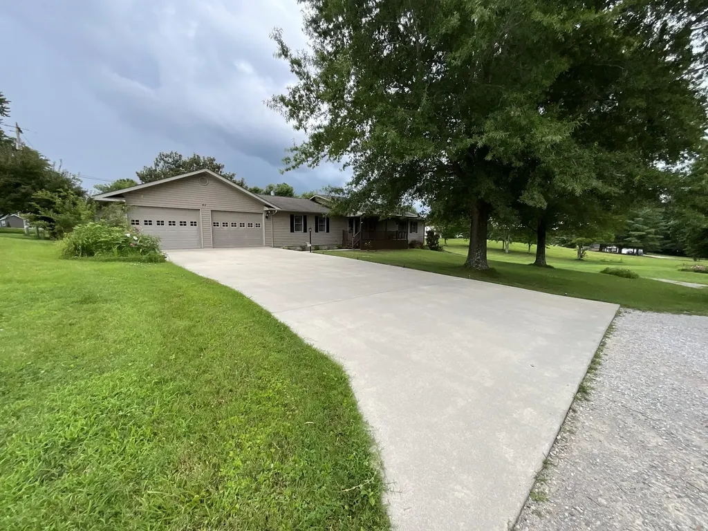 43 Collie Lane Eubank KY 42567