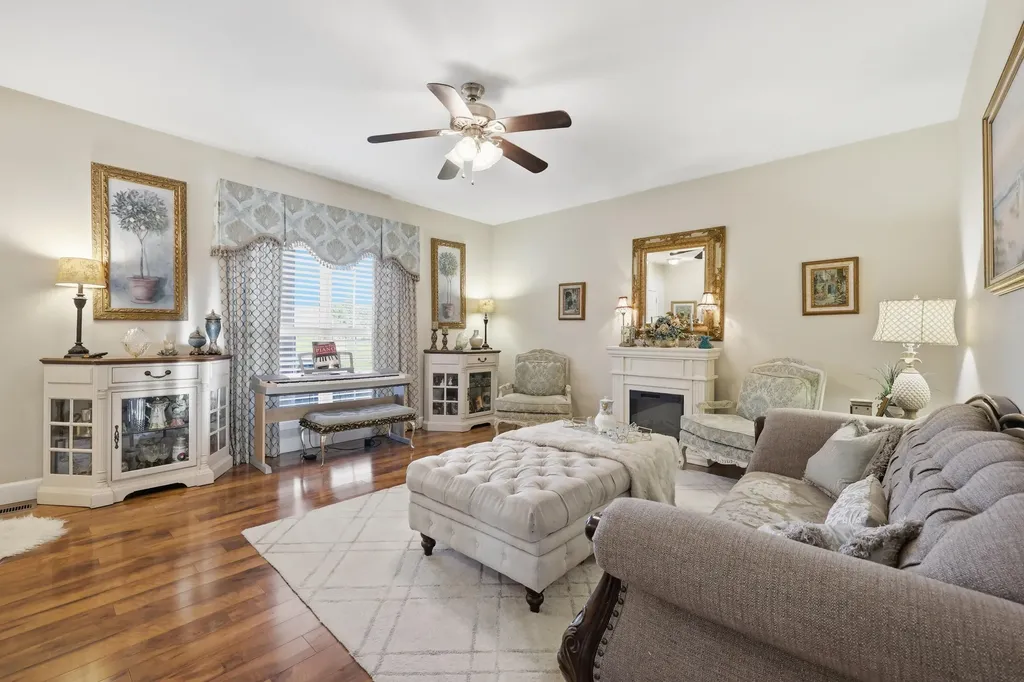 1005 Running Brook Drive Lawrenceburg KY 40342