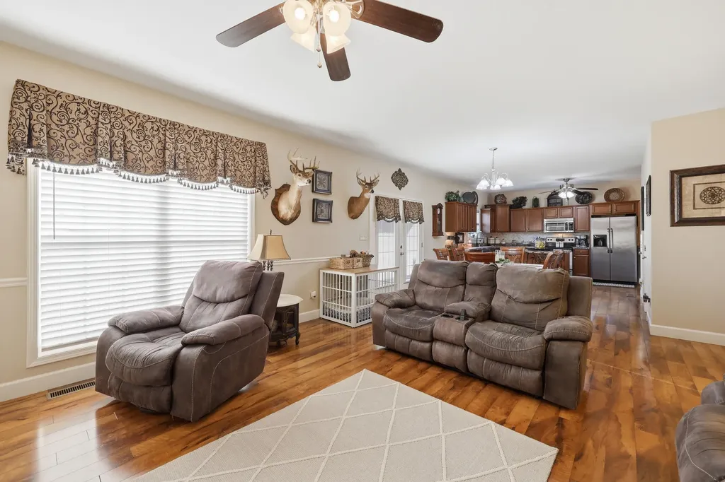 1005 Running Brook Drive Lawrenceburg KY 40342