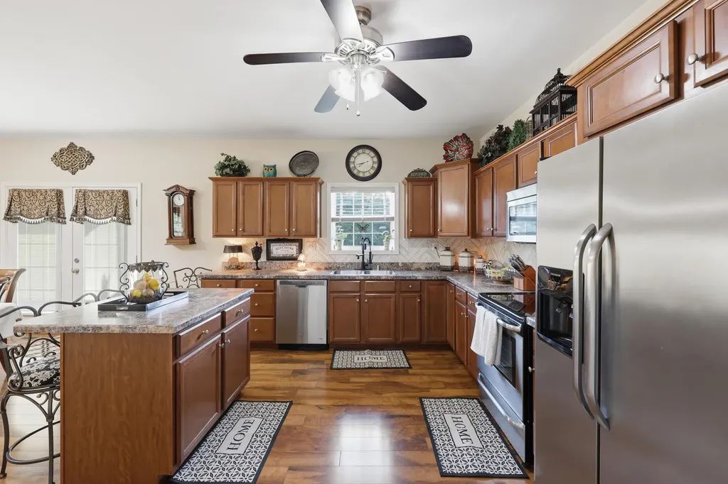 1005 Running Brook Drive Lawrenceburg KY 40342
