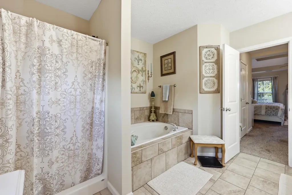 1005 Running Brook Drive Lawrenceburg KY 40342