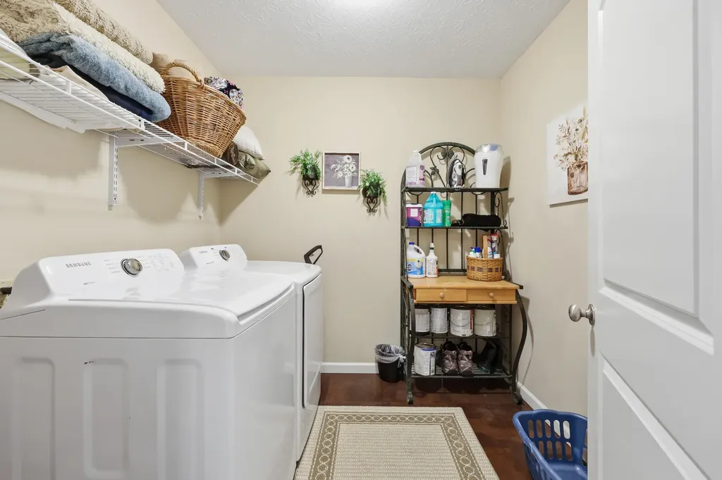 1005 Running Brook Drive Lawrenceburg KY 40342