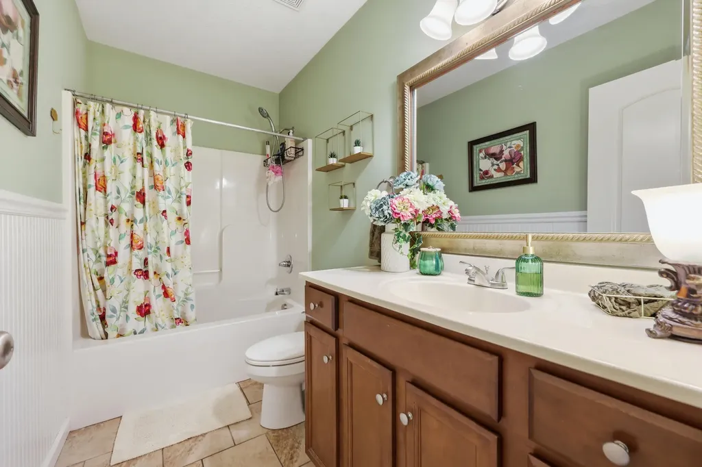 1005 Running Brook Drive Lawrenceburg KY 40342
